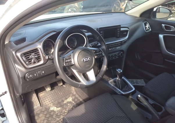Kia Ceed cena 42000 przebieg: 57069, rok produkcji 2018 z Żuromin małe 106